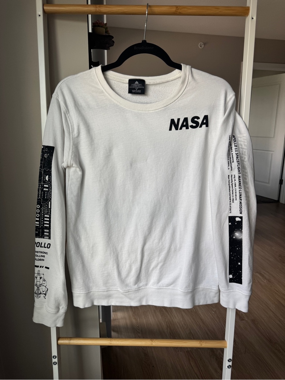 Buzz Aldrin Foundation NASA Graphic Casual White Long-Sleeve Tee | Size S